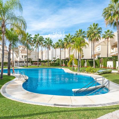 El Arenal Townhouse By The Beach With Swimming Pool - Eaw Homes Marbella Kültér fotó