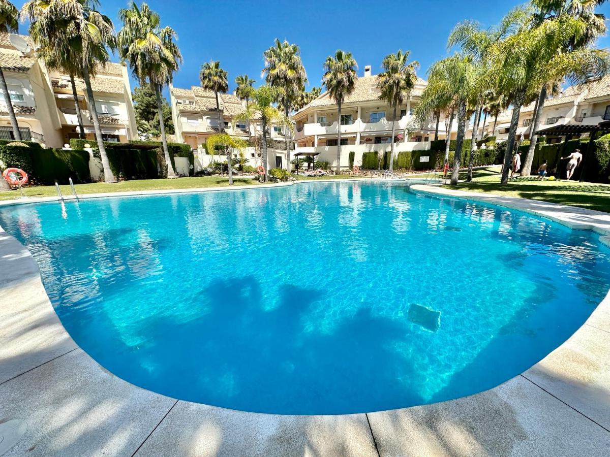 El Arenal Townhouse By The Beach With Swimming Pool - Eaw Homes Marbella Kültér fotó