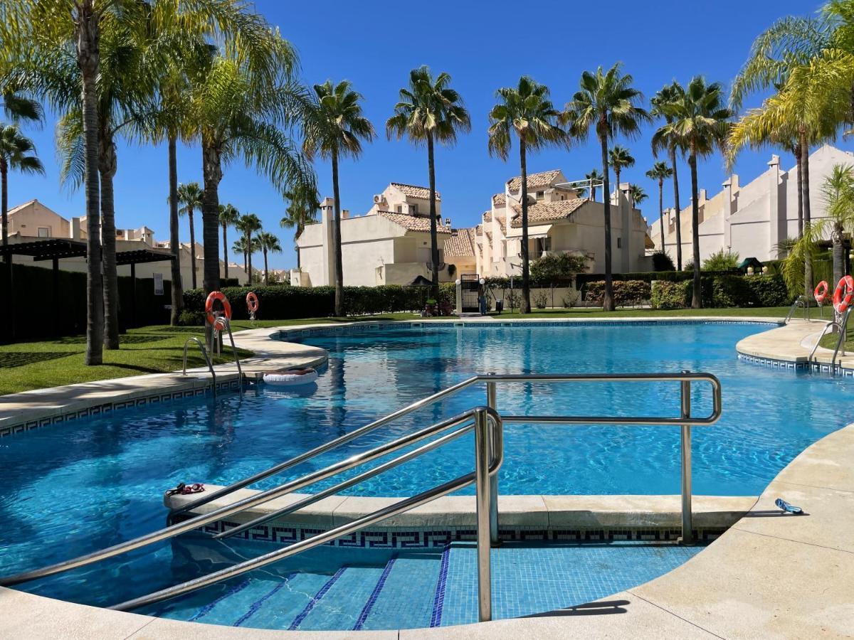El Arenal Townhouse By The Beach With Swimming Pool - Eaw Homes Marbella Kültér fotó