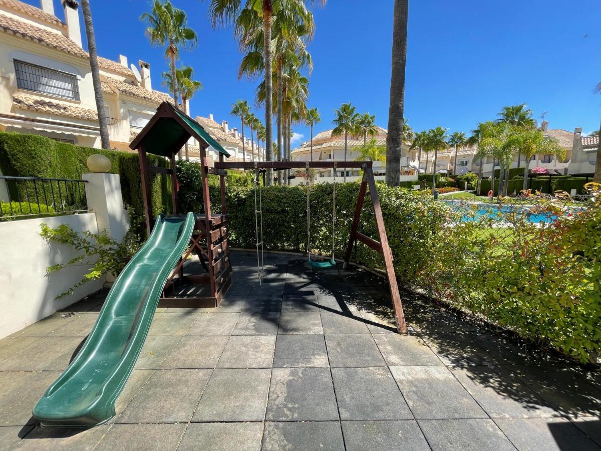 El Arenal Townhouse By The Beach With Swimming Pool - Eaw Homes Marbella Kültér fotó