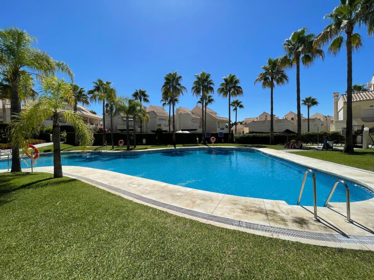 El Arenal Townhouse By The Beach With Swimming Pool - Eaw Homes Marbella Kültér fotó